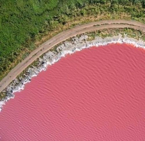 Удивительные водоёмы планеты