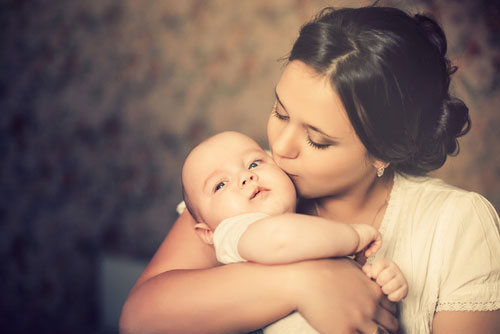 молодым родителям по уходу за новорожденным